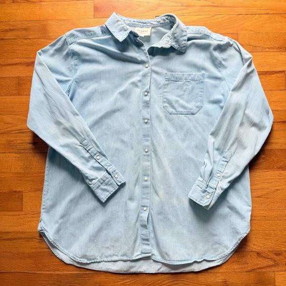 SEZANE Very Light Denim Max Shirt Pearl Snap Button size 36 - Picture 4 of 7